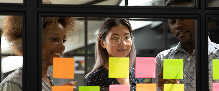「観察→表出化→デザイン」の徹底